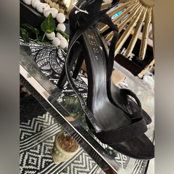 Strap Sandals - Picture 4 of 4